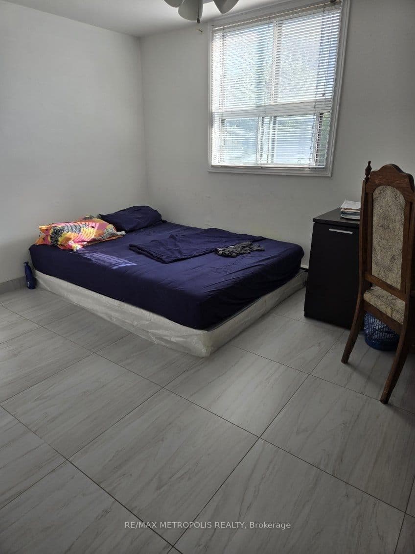 1445 Wilson Avenue 202, Toronto W05, ON M3M 1J5, Toronto W05, ON — photo 4 of 7