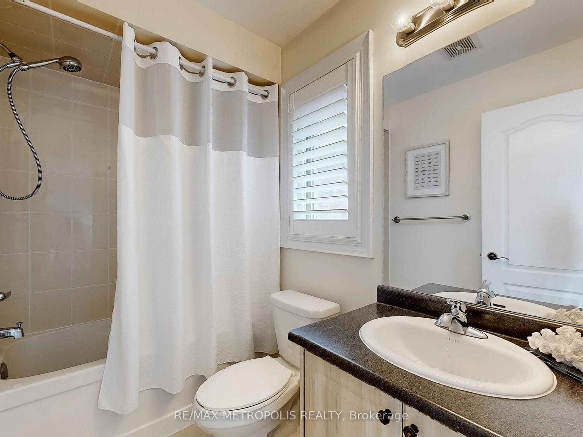 124 Milby Crescent, Bradford West Gwillimbury, ON L3Z 0X8, Bradford West Gwillimbury, ON — photo 23 of 29