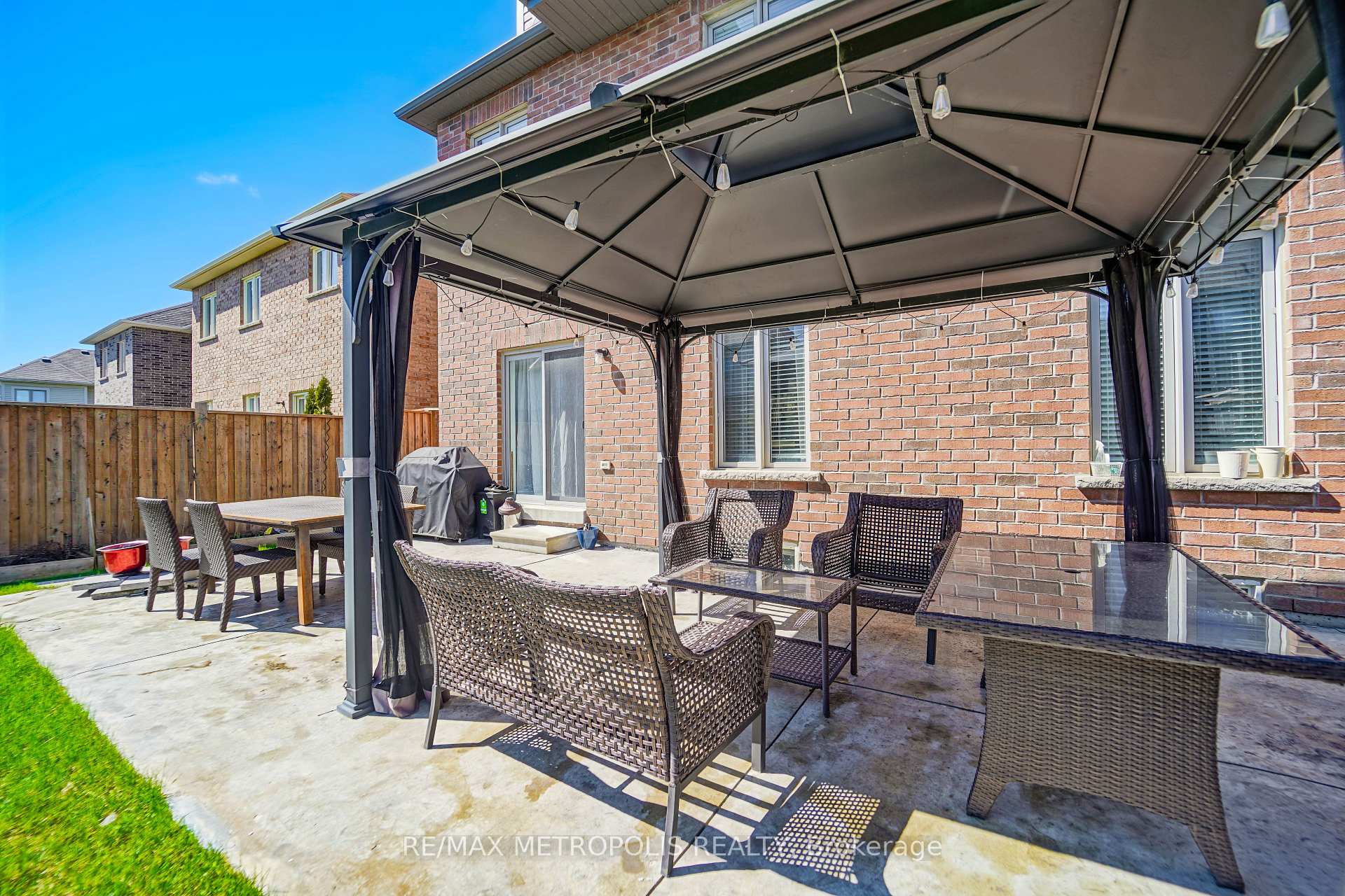 82 Mcroberts Crescent, Clarington, ON L1E 0H4, Clarington, ON — photo 19 of 50