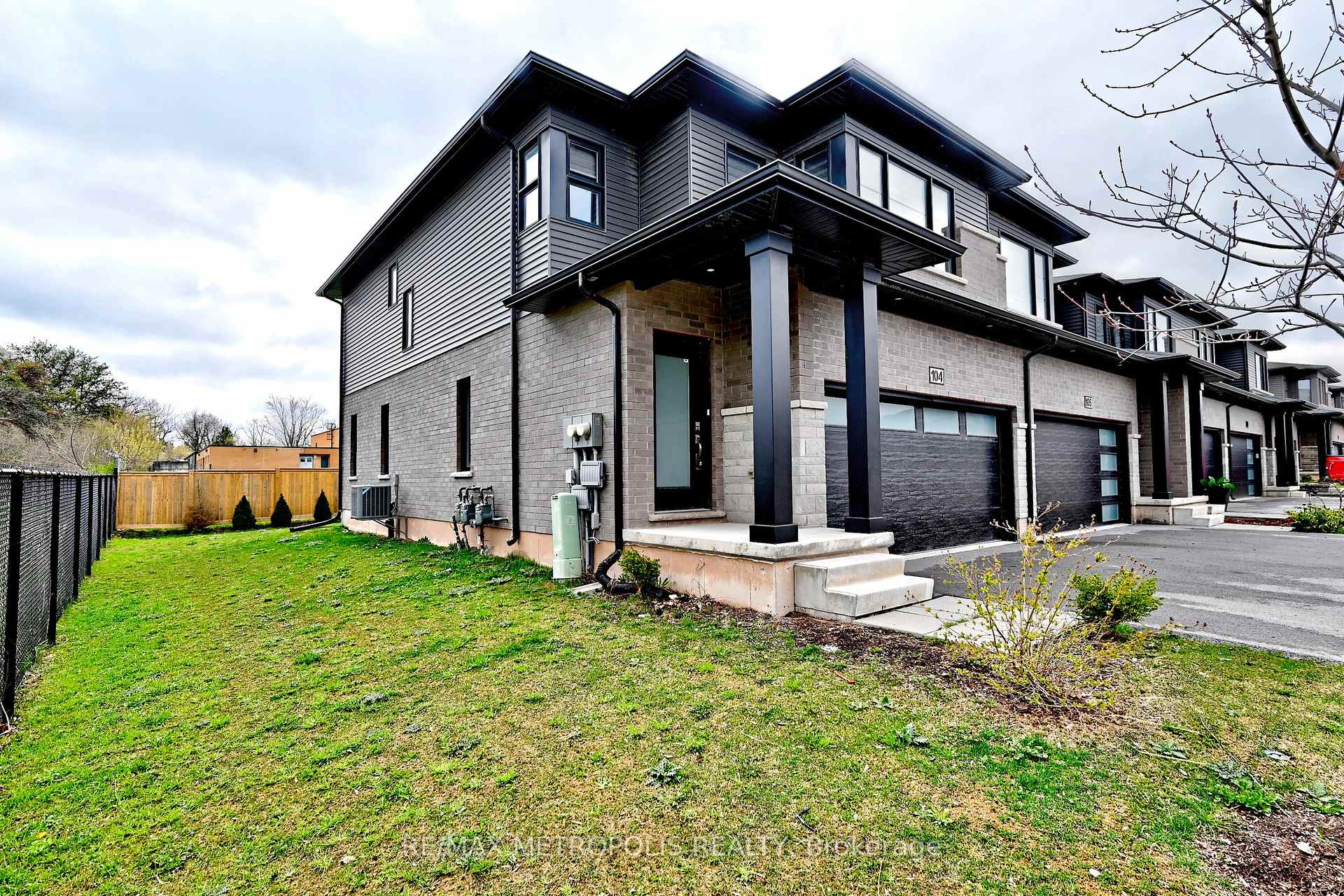4552 Portage Road 104, Niagara Falls, ON L2E 6A8, Niagara Falls, ON — photo 46 of 50