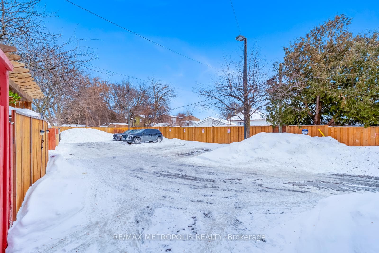 16B Gower Street, Toronto E03, ON M4B 3P5, Toronto E03, ON — photo 14 of 14