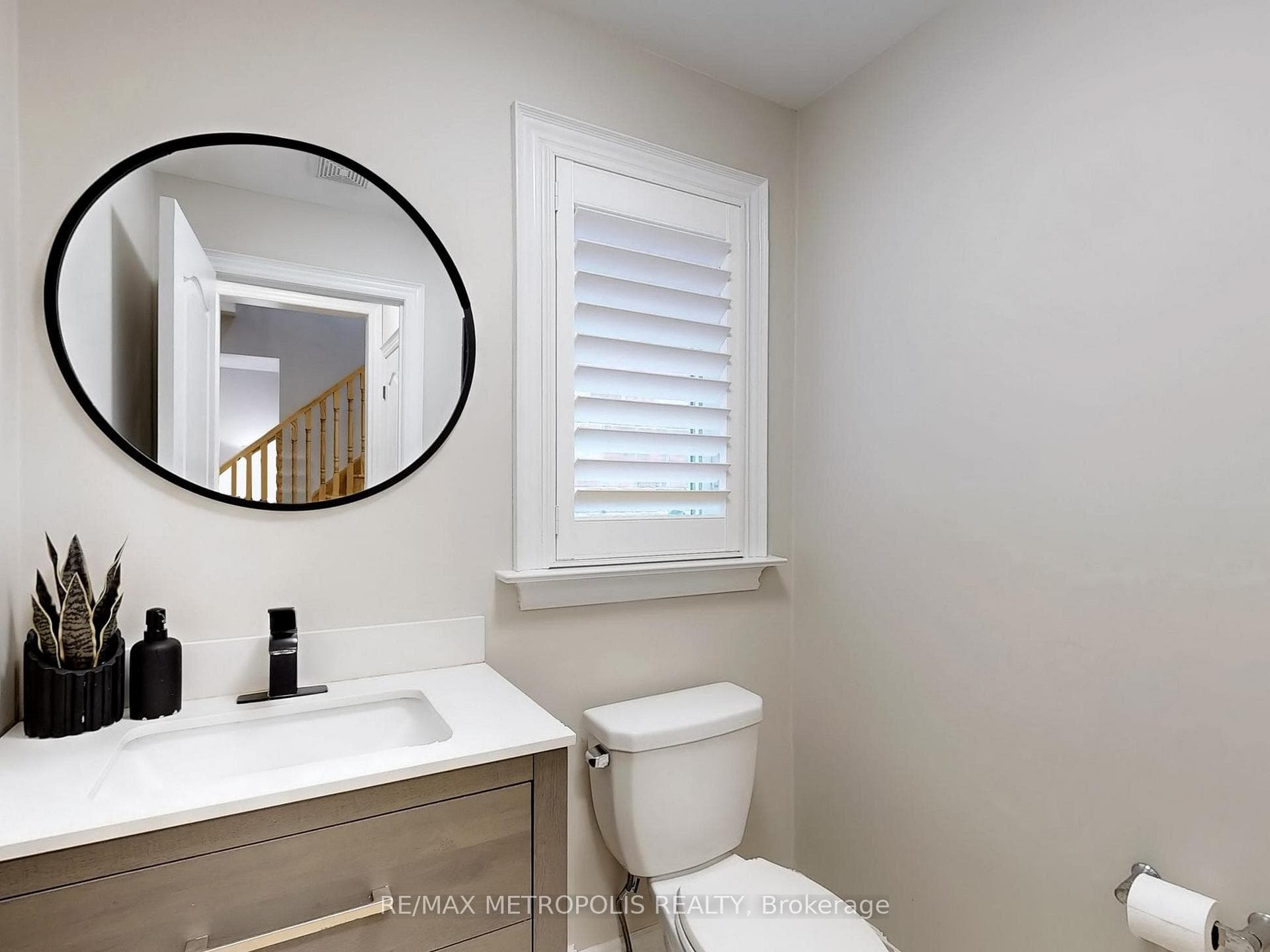 124 Milby Crescent, Bradford West Gwillimbury, ON L3Z 0X8, Bradford West Gwillimbury, ON — photo 5 of 29