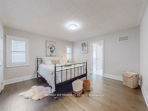126 Silk Twist Drive, East Gwillimbury, ON L9N 0W1, East Gwillimbury, ON — photo 24 of 35