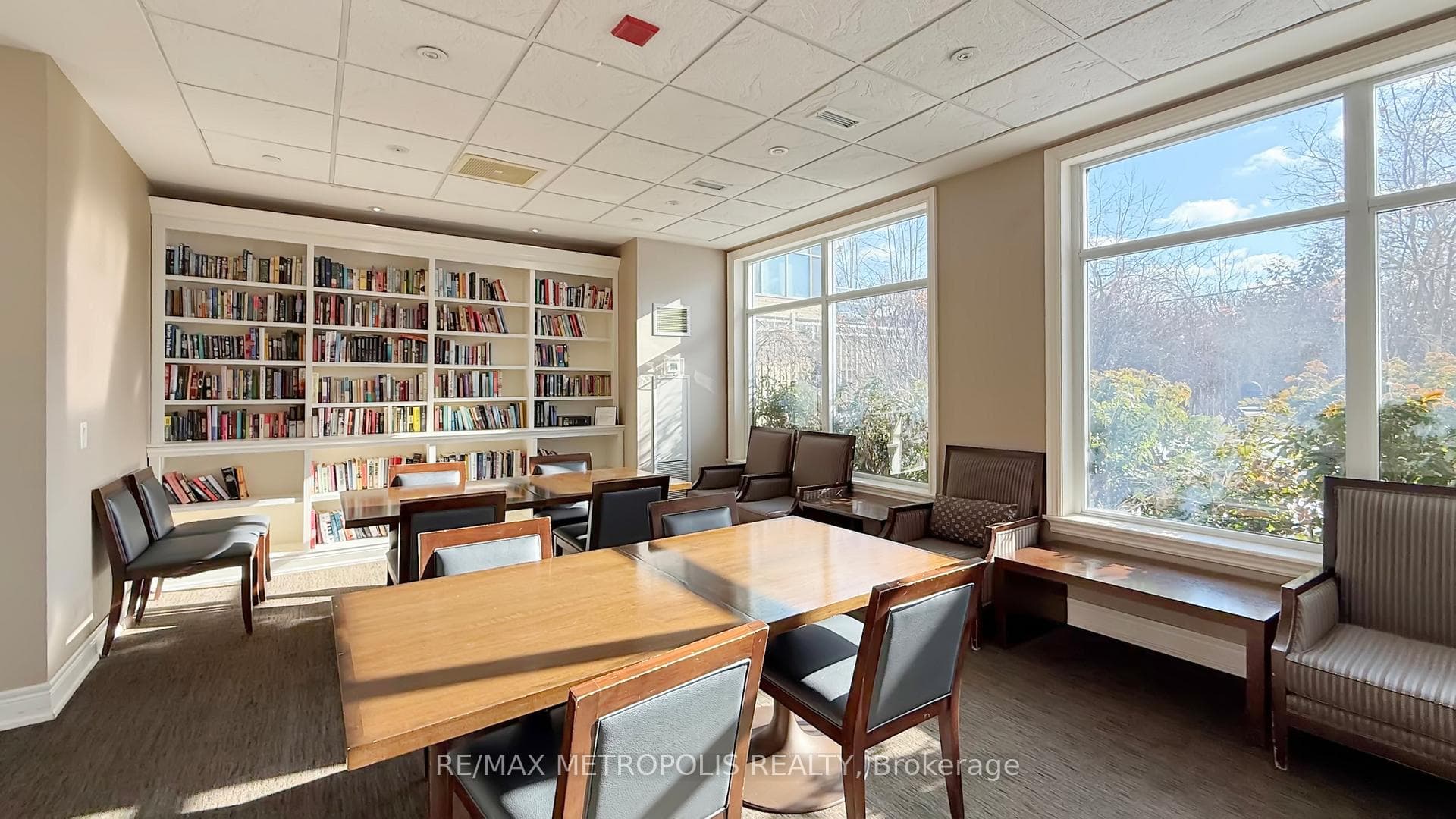 701 Sheppard Avenue W 228, Toronto C06, ON M3H 0B2, Toronto C06, ON — photo 44 of 50