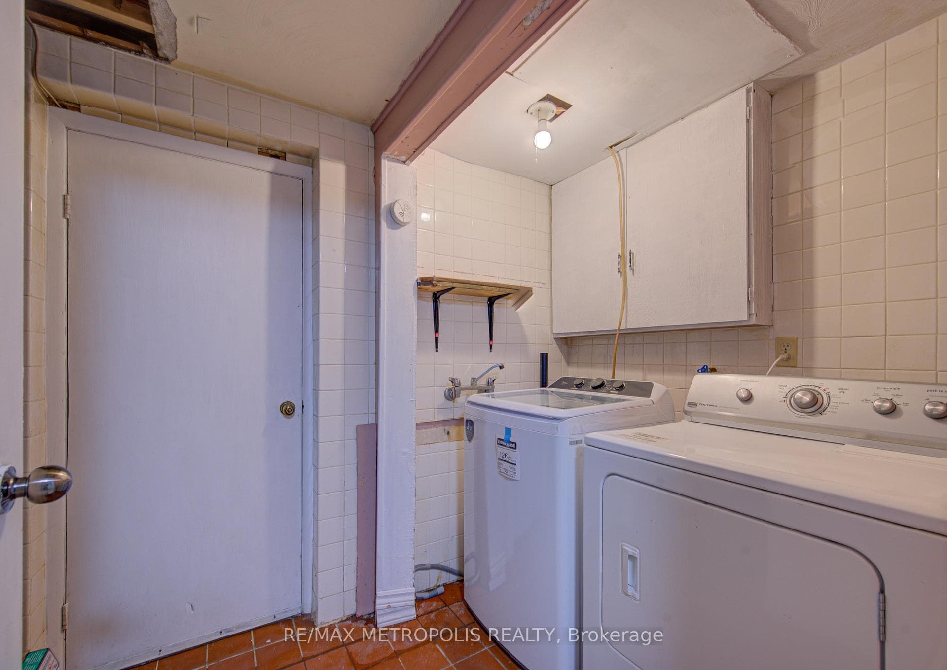 93 Linnwood Avenue, Cambridge, ON N1R 1V2, Cambridge, ON — photo 18 of 42