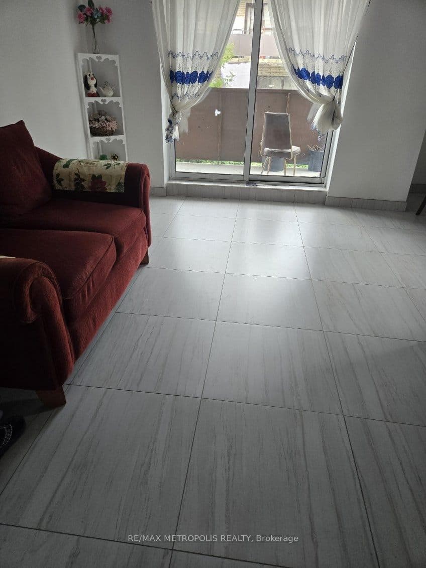 1445 Wilson Avenue 202, Toronto W05, ON M3M 1J5, Toronto W05, ON — photo 2 of 7