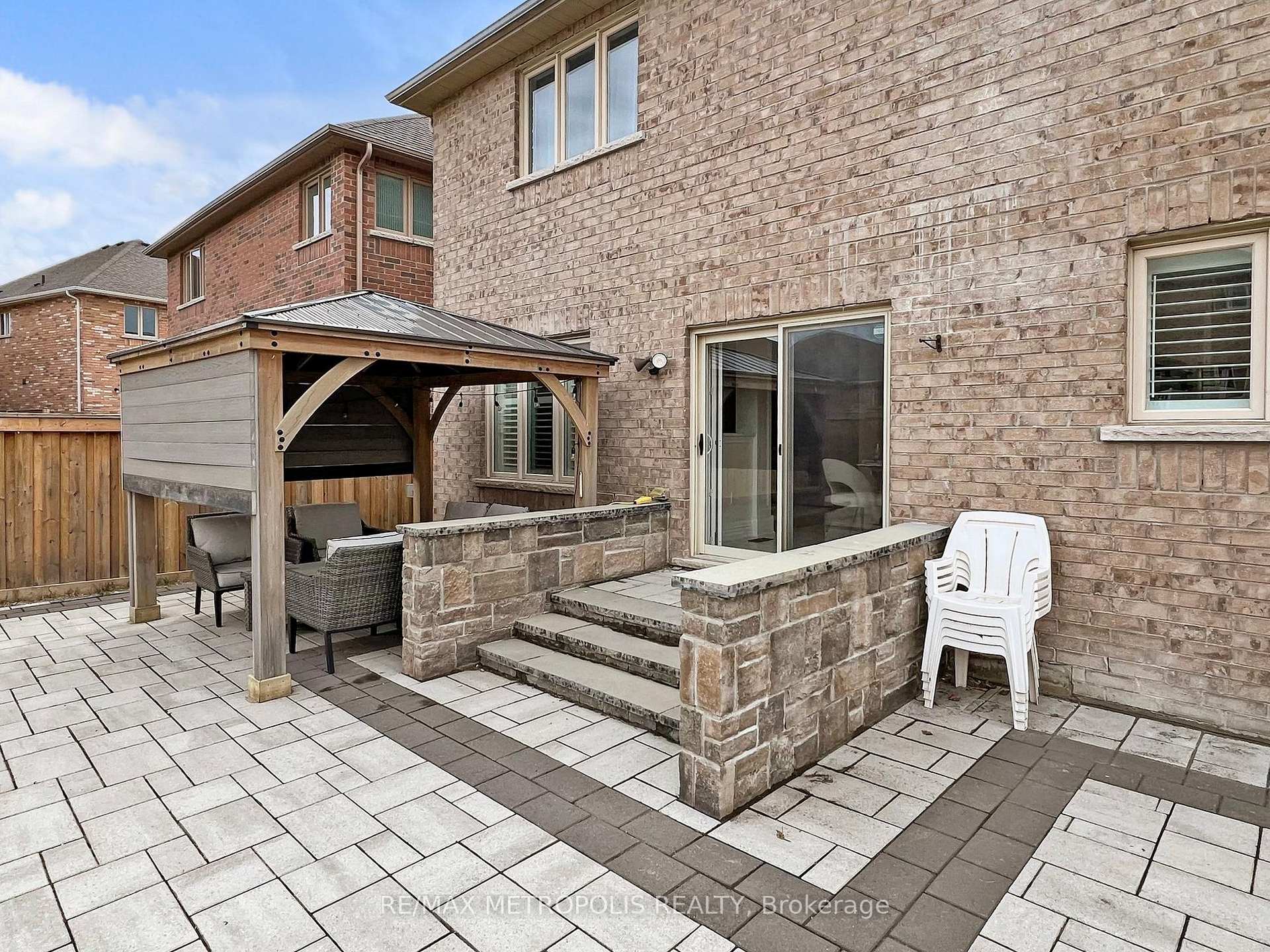 124 Milby Crescent, Bradford West Gwillimbury, ON L3Z 0X8, Bradford West Gwillimbury, ON — photo 24 of 29