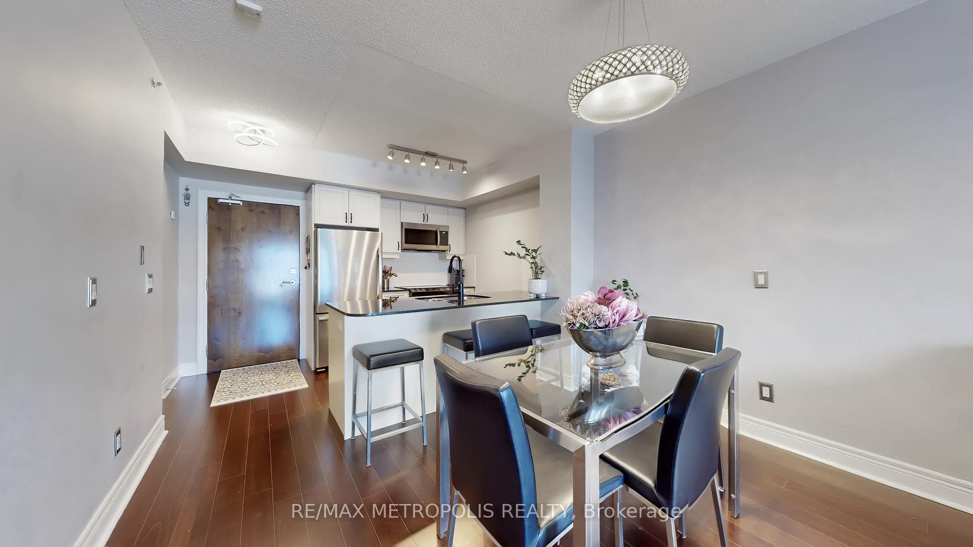 701 Sheppard Avenue W 228, Toronto C06, ON M3H 0B2, Toronto C06, ON — photo 8 of 50