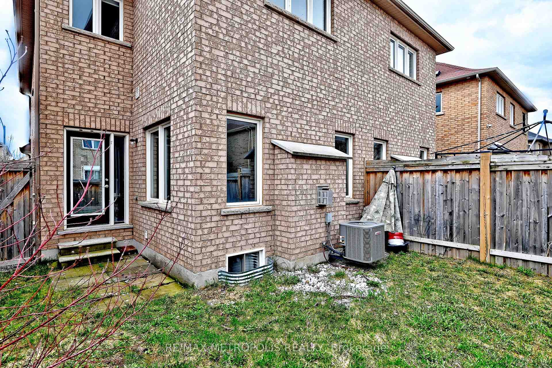 30 Wasaga Road, Brampton, ON L6X 3B1, Brampton, ON — photo 49 of 49