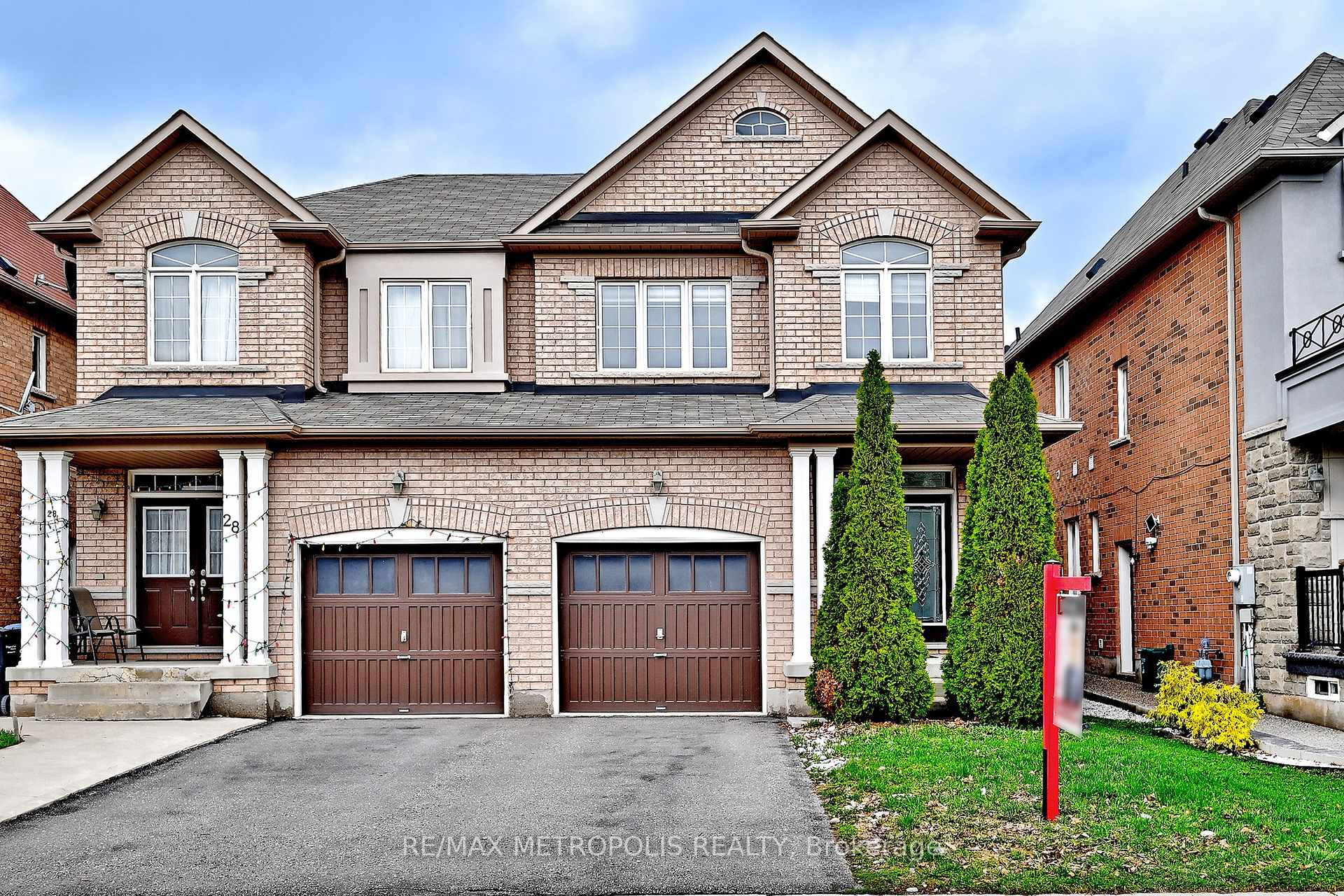 30 Wasaga Road, Brampton, ON L6X 3B1, Brampton, ON — photo 1 of 49