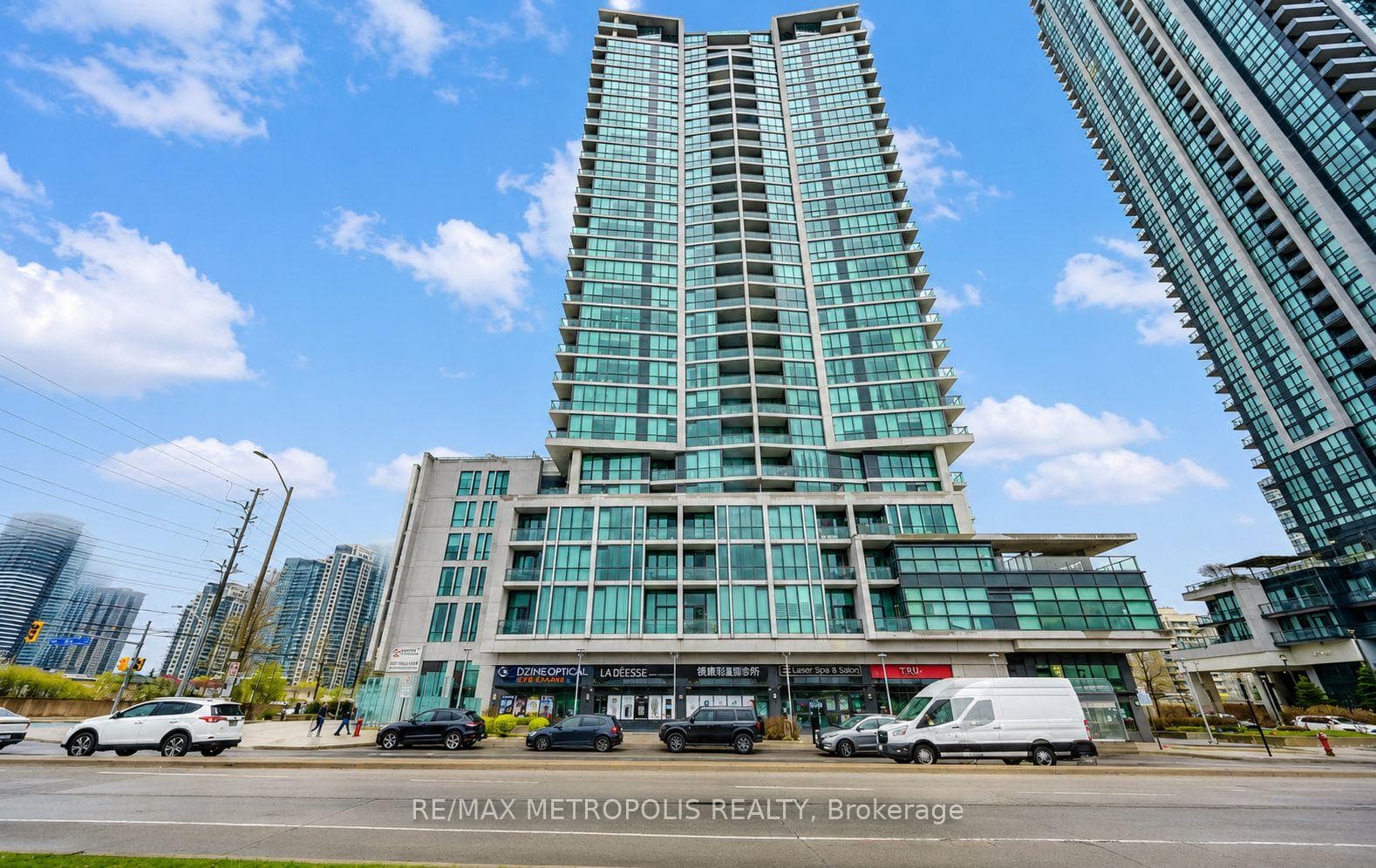 3985 Grand Park Drive 1004, Mississauga, ON L5B 0H8, Mississauga, ON — photo 1 of 43