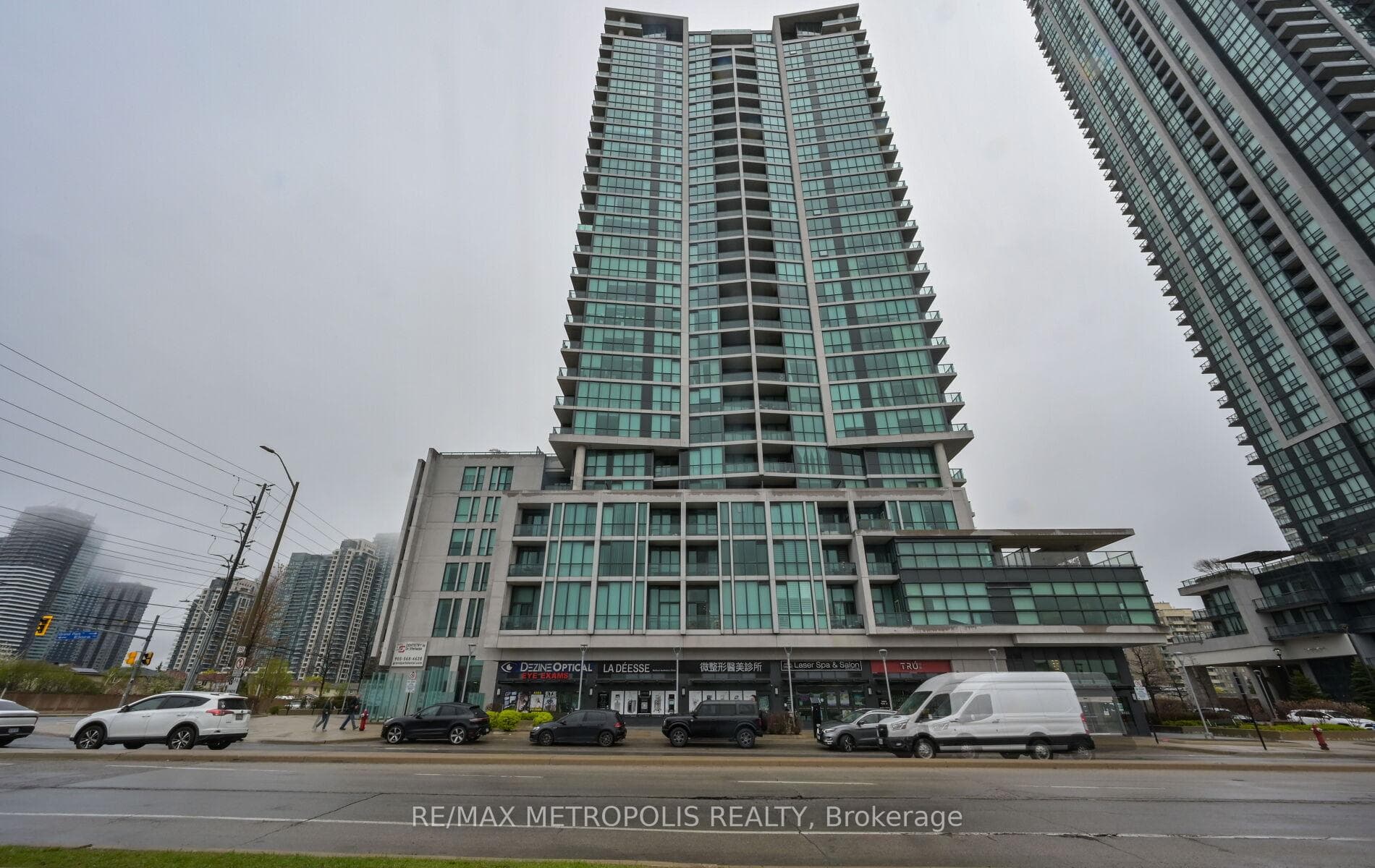3985 Grand Park Drive 1004, Mississauga, ON L5B 0H8, Mississauga, ON — photo 2 of 43