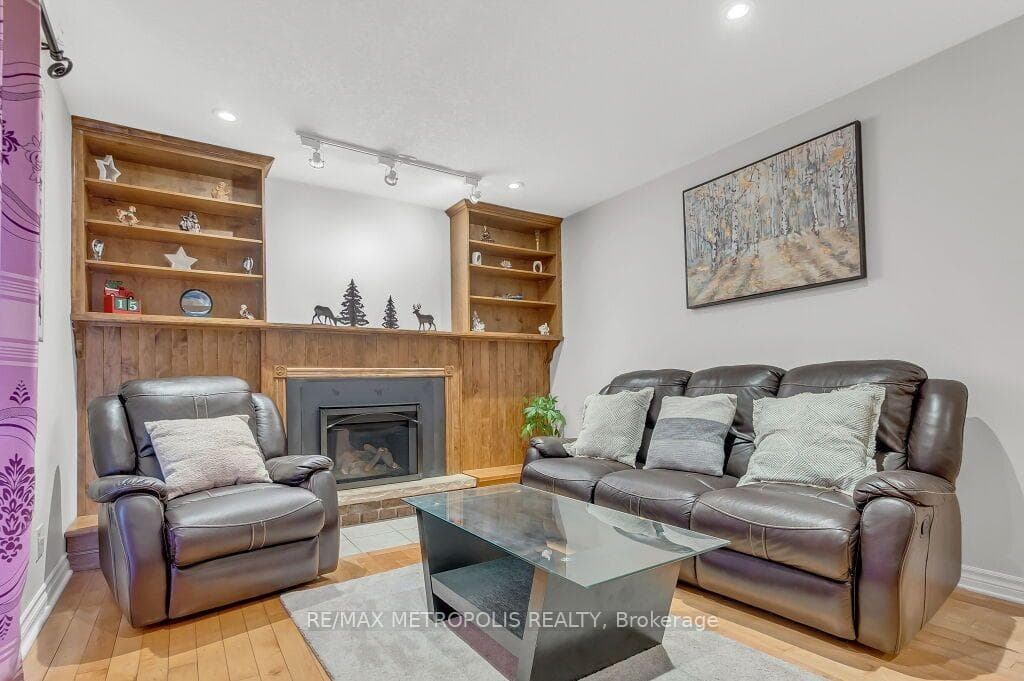 100 Warren Road, Kitchener, ON N2M 4T4, Kitchener, ON — photo 17 of 37