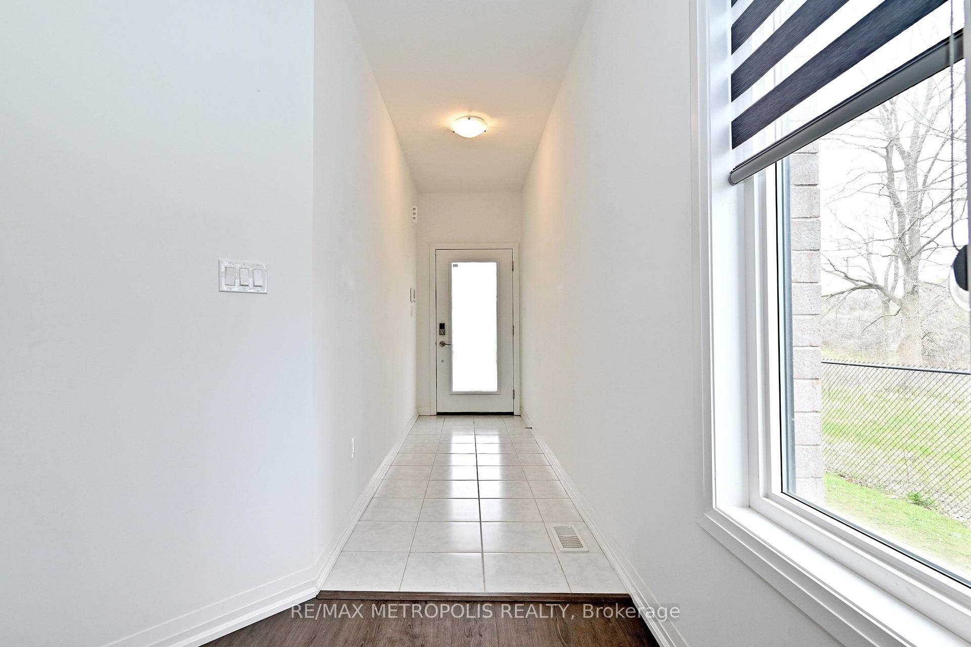4552 Portage Road 104, Niagara Falls, ON L2E 6A8, Niagara Falls, ON — photo 3 of 50