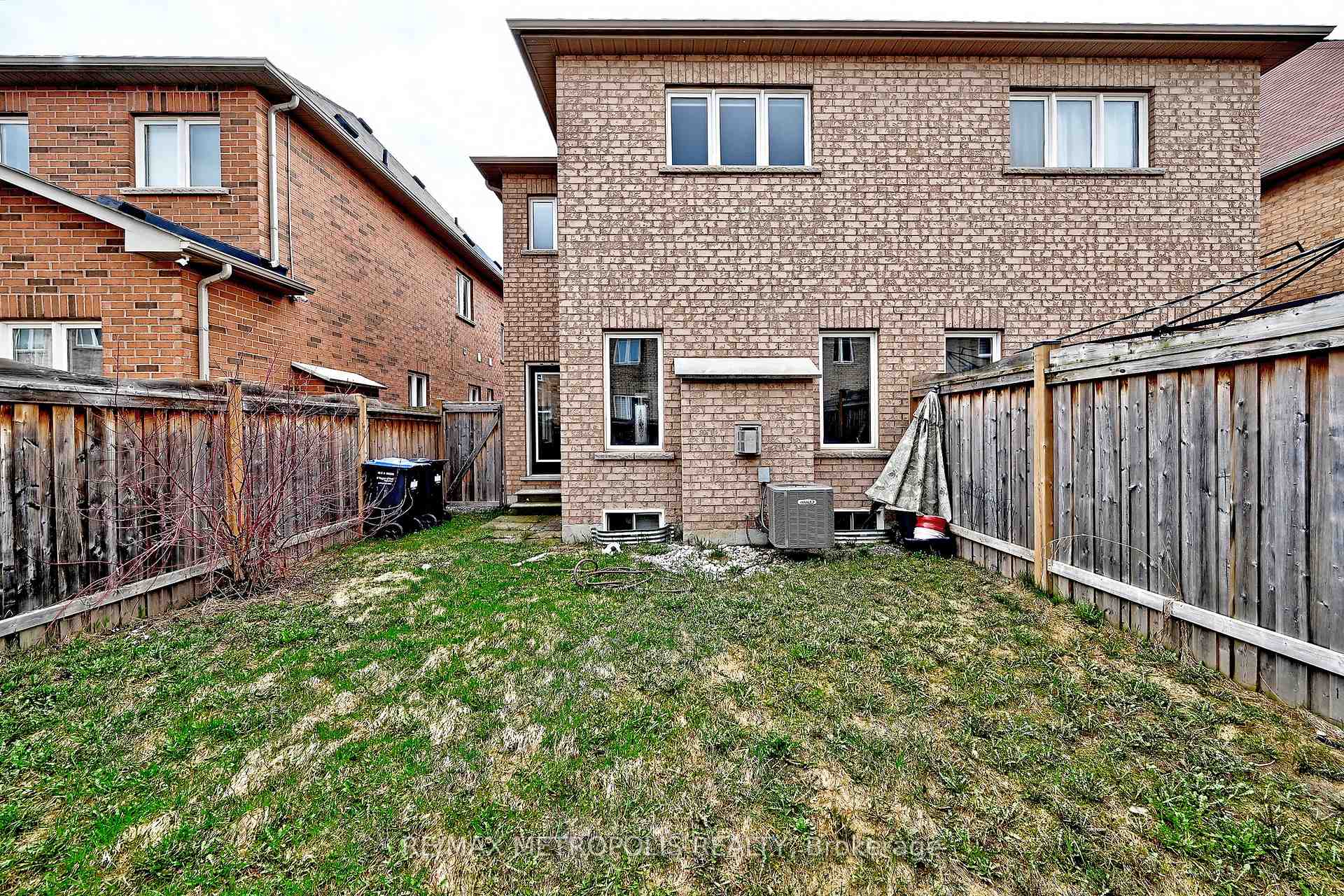 30 Wasaga Road, Brampton, ON L6X 3B1, Brampton, ON — photo 48 of 49